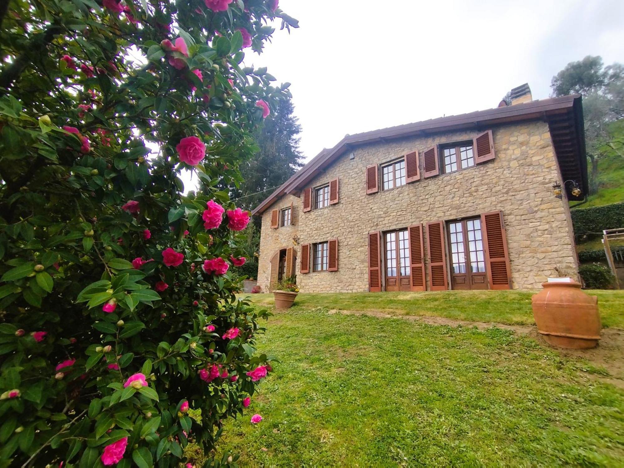 Villa Camelia Tuscany Pescia Exterior photo